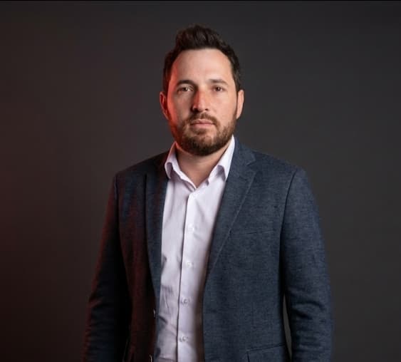 Janderson Thums - Consultor Especialista em Consórcio Ademicon